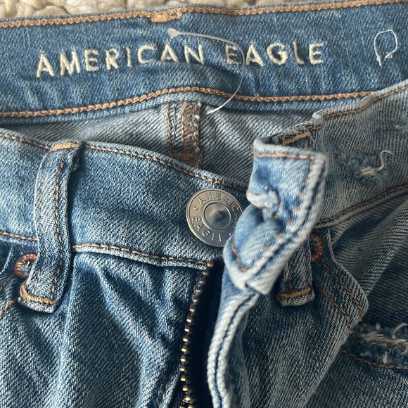 American Eagle jeans size 8 straight - Picture 3 of 5